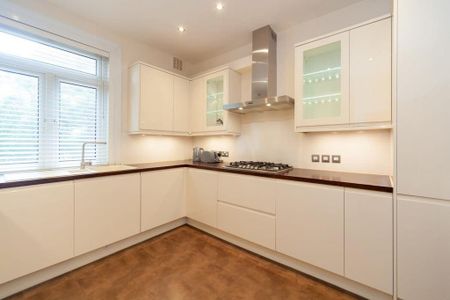 2 bedroom serviced apartment to rent - Photo 5