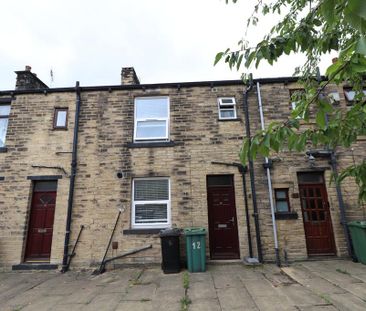 2 bedroom terraced house to rent - Photo 4