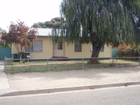 Affordable Home - Photo 2