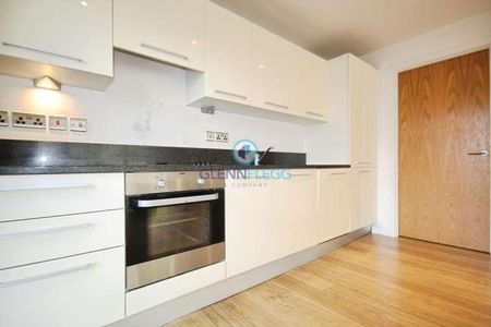 Lexington Apartments, Slough Station, SL2 - Photo 2