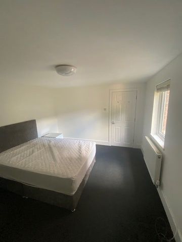 1 Bed Flat, Elm Terrace, L7 - Photo 3