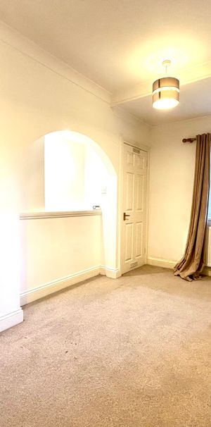 Balmore House, Caversham Balmore House, Caversham - Photo 1