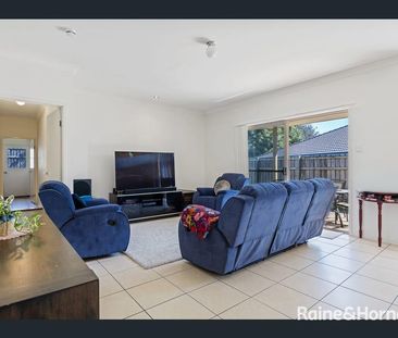 Spacious Family Home in a Peaceful Cul-de-Sac - Photo 5