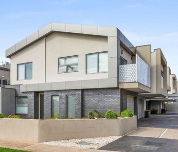 8/5 Queen Street, Essendon, Vic 3040 - Photo 5