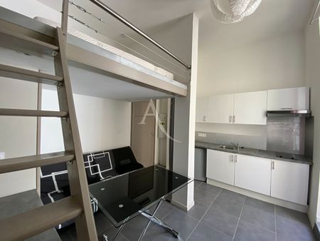 Location Appartement 1 pièce 18m² - Photo 2