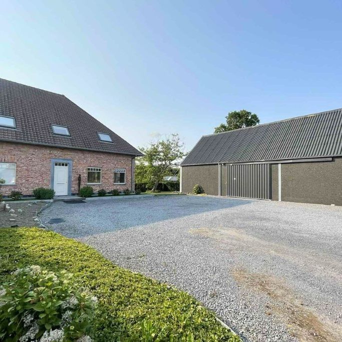Te huur: Energiezuinige halfopen woning met 4 slaapkamers, tuin en loods (150 m²) - Foto 1