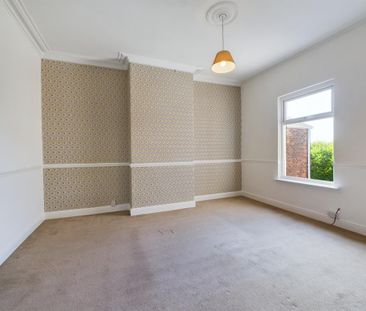 4 bedroom terraced house to rent - Photo 1