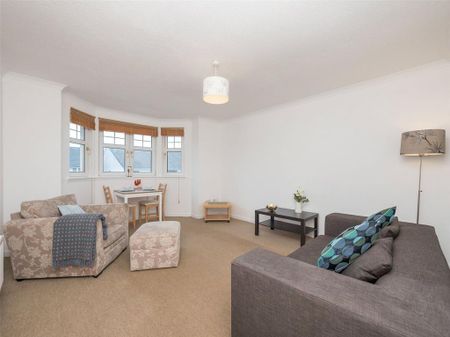 2 bedroom flat to rent - Photo 4