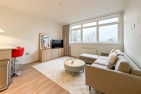 1 bedroom penthouse to rent - Photo 2