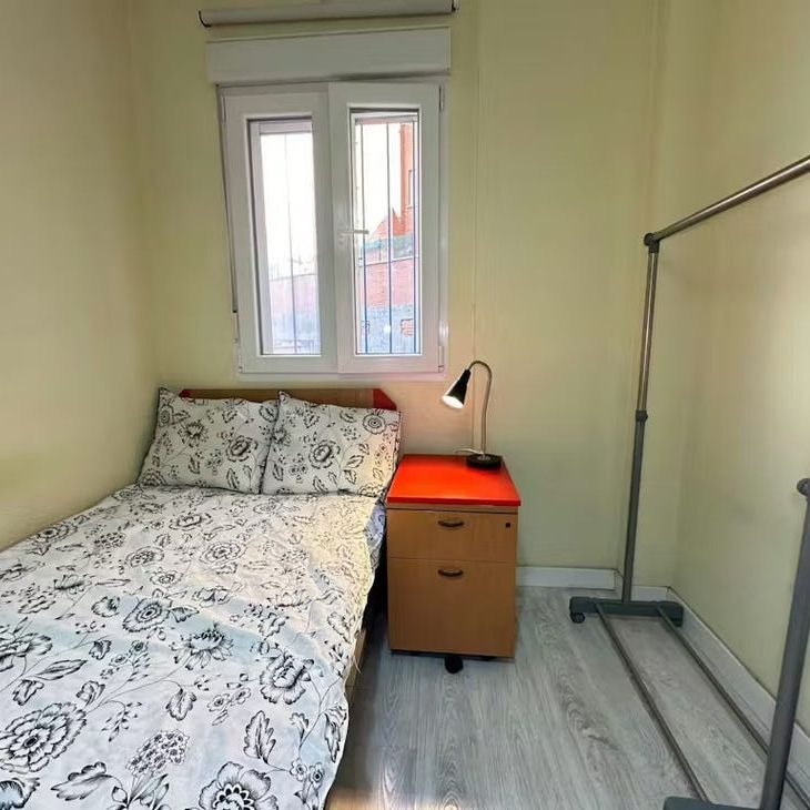 Paseo de Santa María de la Cabeza, Madrid, Community of Madrid 28045 - Photo 1