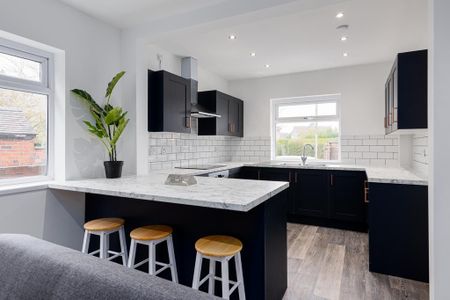 1 bedroom in a house share to rent - Photo 3
