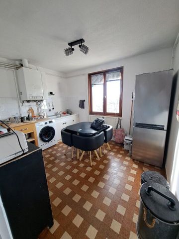 Appartement À Louer 4 Pièces , 71 M² - Photo 2