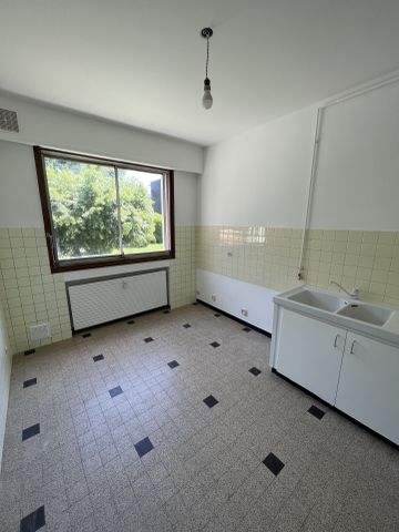 Location Appartement 2 pièces 42m² CHAMBERY 73000 - Photo 4