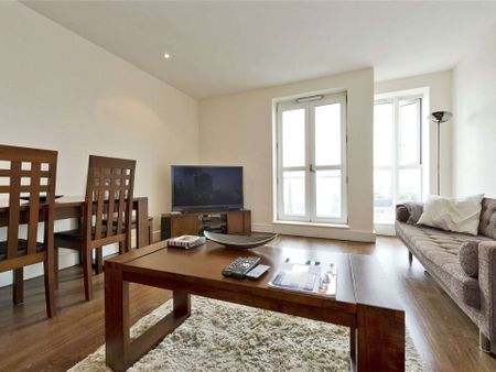 A stunning one bedroom apartment with a private balcony. - Photo 4