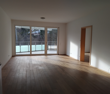 Komfortable und barrierefreie 2,5 Zimmer Penthouse-WHG mit EBK und ... - Foto 3