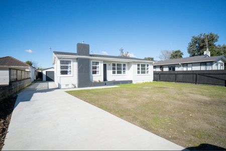 Tidy, modern and warm home - Photo 2
