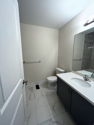 For Lease - 4 Finley Way Unit# Main, 2nd, Markham, Ontario - Photo 1