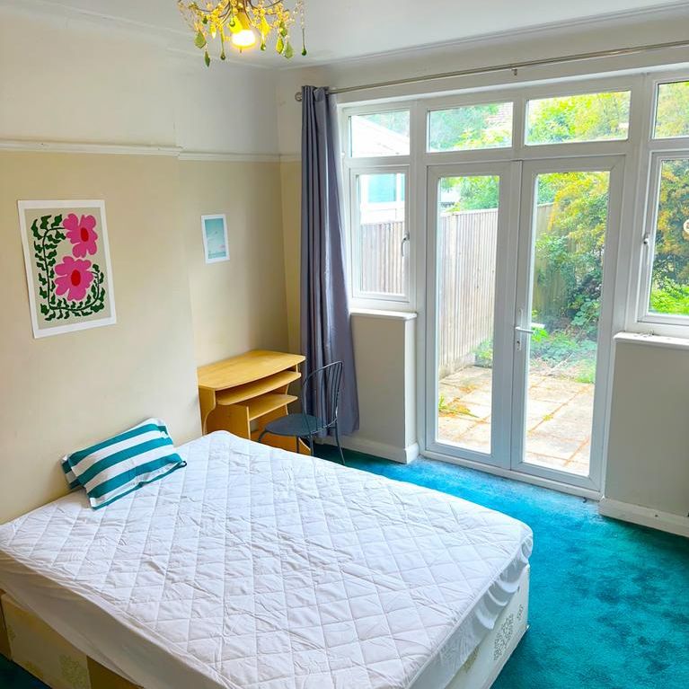 5 bedroom house share to rent - Photo 1