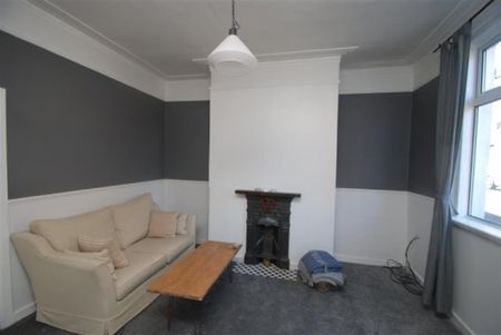2 bedroom terraced house to rent - Photo 4