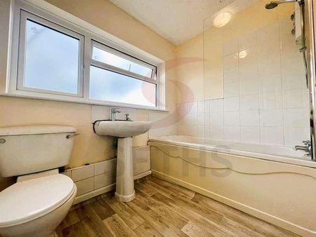 Cotswold Green, Mowmacre Hill, Leicester, LE4 - Photo 5