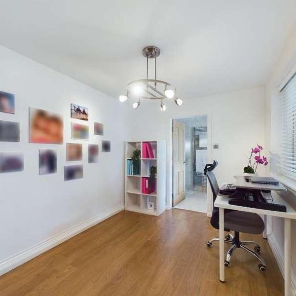 Bartle Road, Lytham St. Annes, FY8 - Photo 1