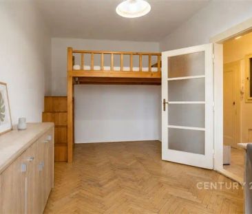 Pronájem bytu 2+kk, Praha Ke Krči, klidná lokalita se zahradou - Photo 2