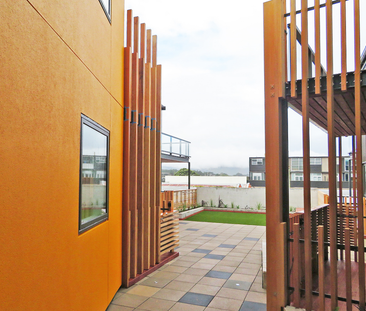 THE FIREMAN'S APARTMENTS - PETONE - Photo 2