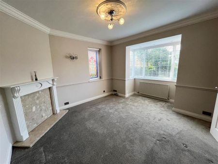4 bedroom detached house to rent - Photo 2
