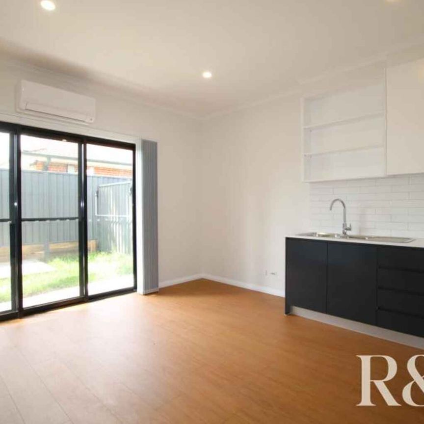 1A Cumberland Place Colyton - Photo 1