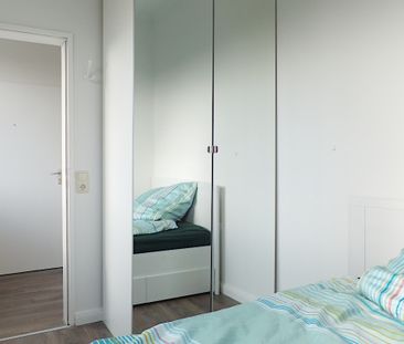 Modernes Single-Apartment / 45 m² mit Balkon u. Fahrstuhl in sehr z... - Foto 1