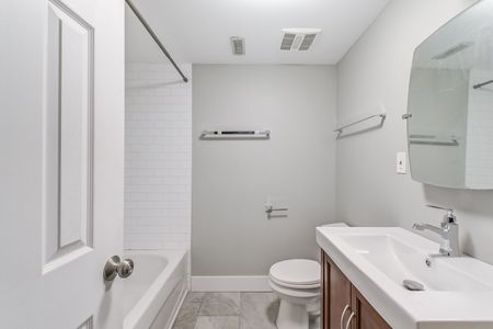 For Lease - 672 Castleguard Crescent Unit# 2, Burlington, Ontario - Photo 5