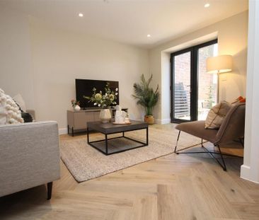 3 bedroom semi-detached house to rent - Photo 1