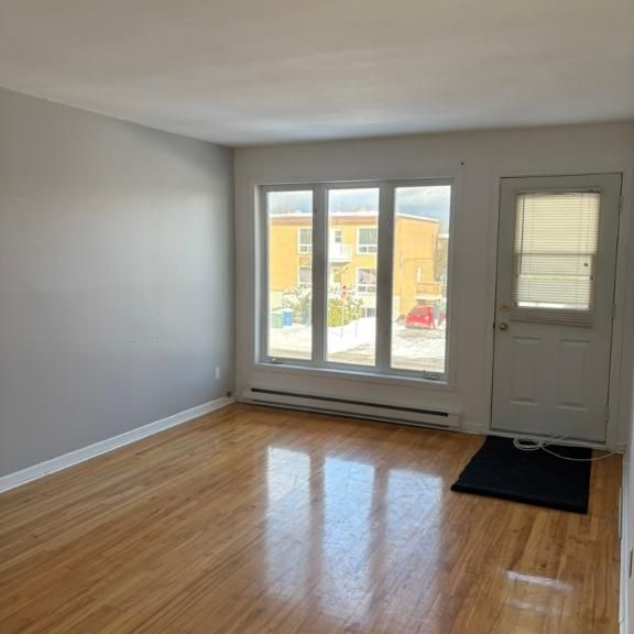 4 1/2 a louer - Photo 1