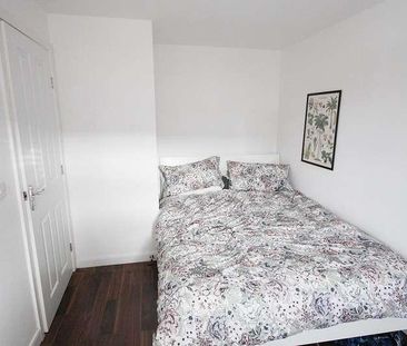 Palmdale Gardens, Great Sankey, WA5 - Photo 3