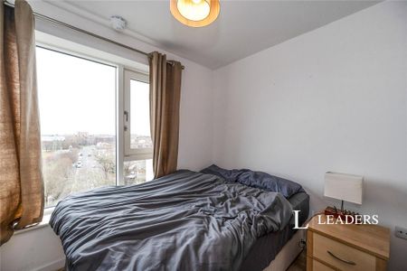 1 bedroom flat to rent - Photo 3