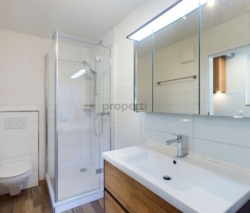 2.5-room apartment in quiet residential area with private terrace - Photo 4