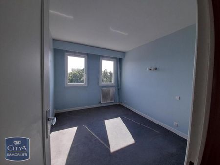 Location Appartement 5 pièces 108m² BOURG EN BRESSE 01000 - Photo 5