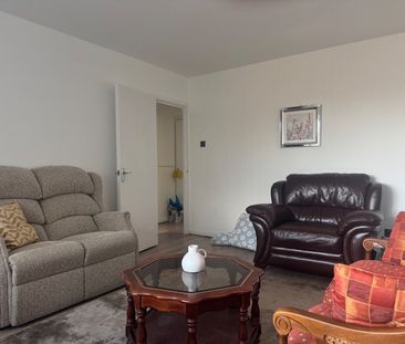 2 Bed Flat, Oaks Lane, IG2 - Photo 5