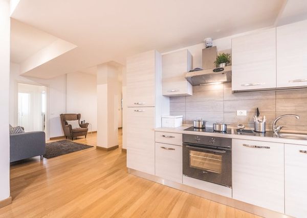 Piazzale Stazione, Padova, Veneto 35131