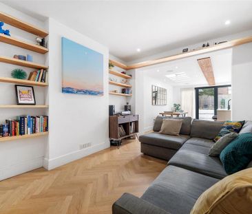 3 bedroom semi-detached house to rent - Photo 1