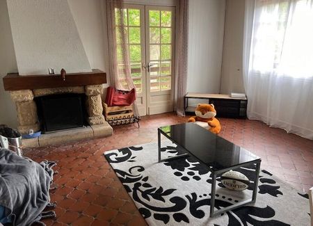 Maison à louer 6 pièces • Saint-Pierre-du-Mont - Photo 2