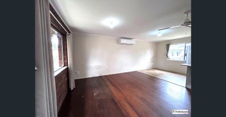 Fantastic Family home With Great Location! - Photo 2