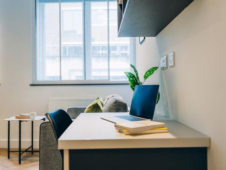 Studio to rent - Photo 5