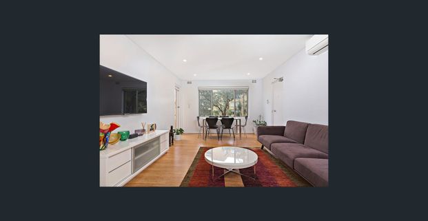 Spacious and modern apartment - Photo 1