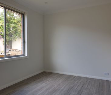 WELL-PRESENTED 2/3 BEDROOM HOUSE FOR RENT (WATER USAGE INCLUDED) - Photo 3