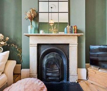 Vivian Road, Bow, E3 - Photo 1