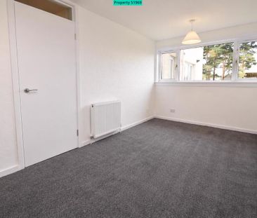 3 bedroom flat to rent - Photo 4