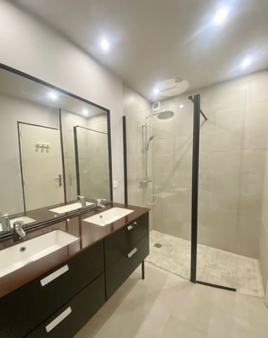 Location Appartement 3 pièces 47m² CASSIS 13260 - Photo 5