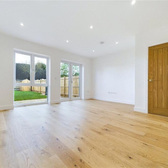 3 bedroom terraced house to rent - Photo 1