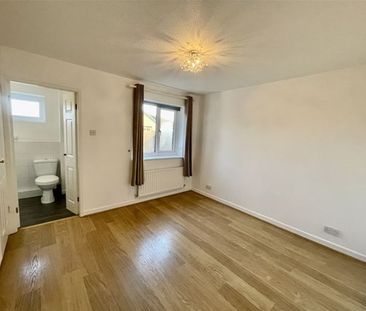 Templecombe Drive, Bolton - Photo 5